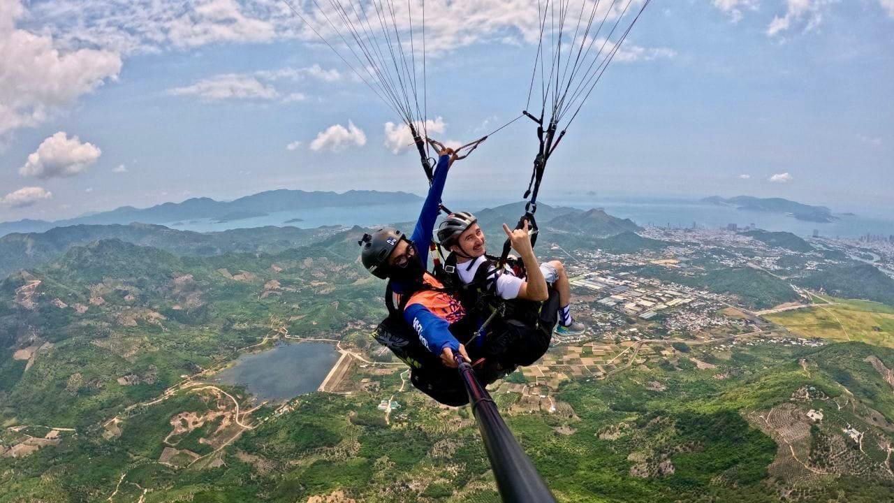 Paragliding